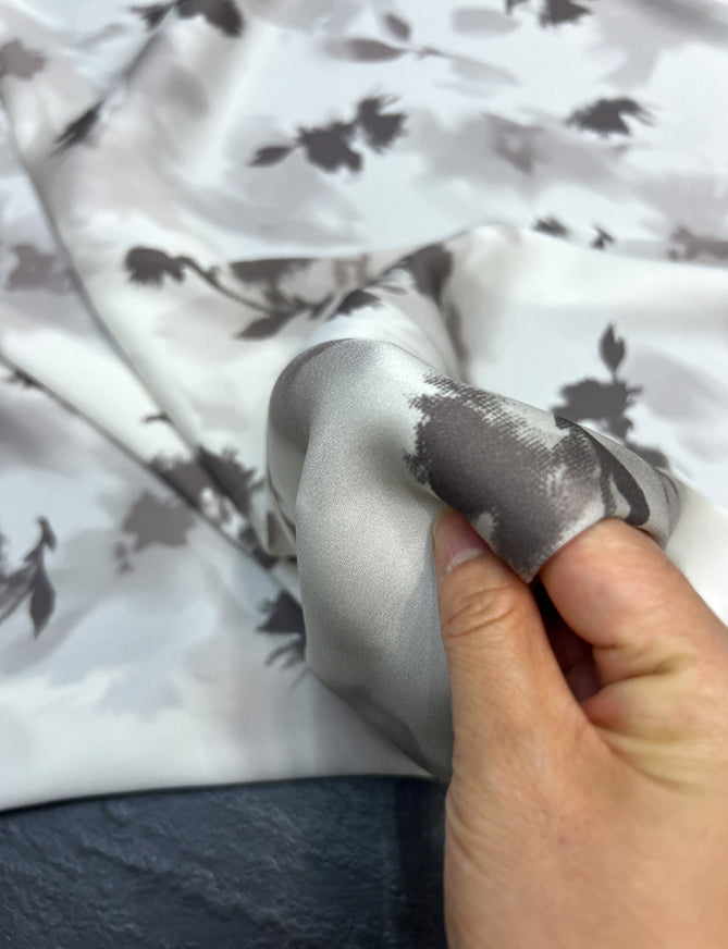 DIY Sewing Material Soft Comfortable Cheongsam Dressmaking Blouse Silk Fabric with Gray Print,55'' Wide 19MM Thickness Stretch Summer Silk Fabric by Yard R400