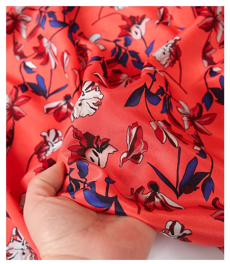 55'' Wide 16MM Floral Print Red Blue Silk Crepe de Chine Fabric for Summer Thin Dress Shirt Clothes Cheongsam DIY Sewing Material Y028