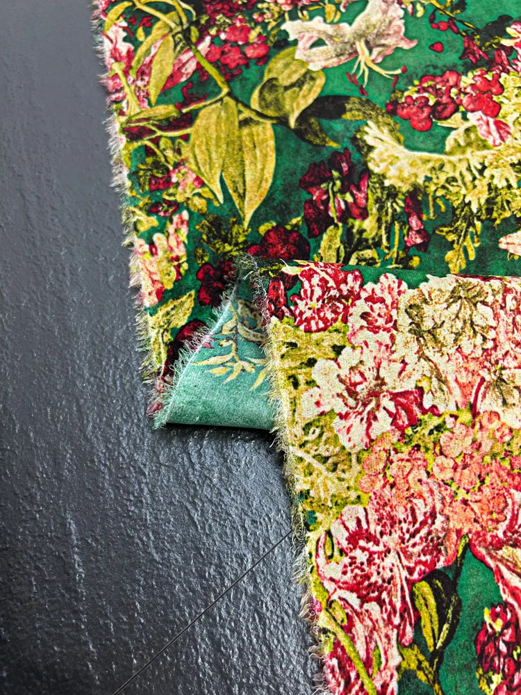 Brilliant Floral Printed on Green,140CM Wide 18MM Silk Crepe de Chine Fabric,Stretch Thin Summer Pants Dress Soft Fabric DIY Sewing Material D1618