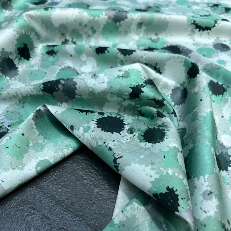 2Patterns Available Soft and Smooth Silk Satin Fabric 140CM Wide 19MM Silk Fabric for Summer Clothing Dress With Prints R351
