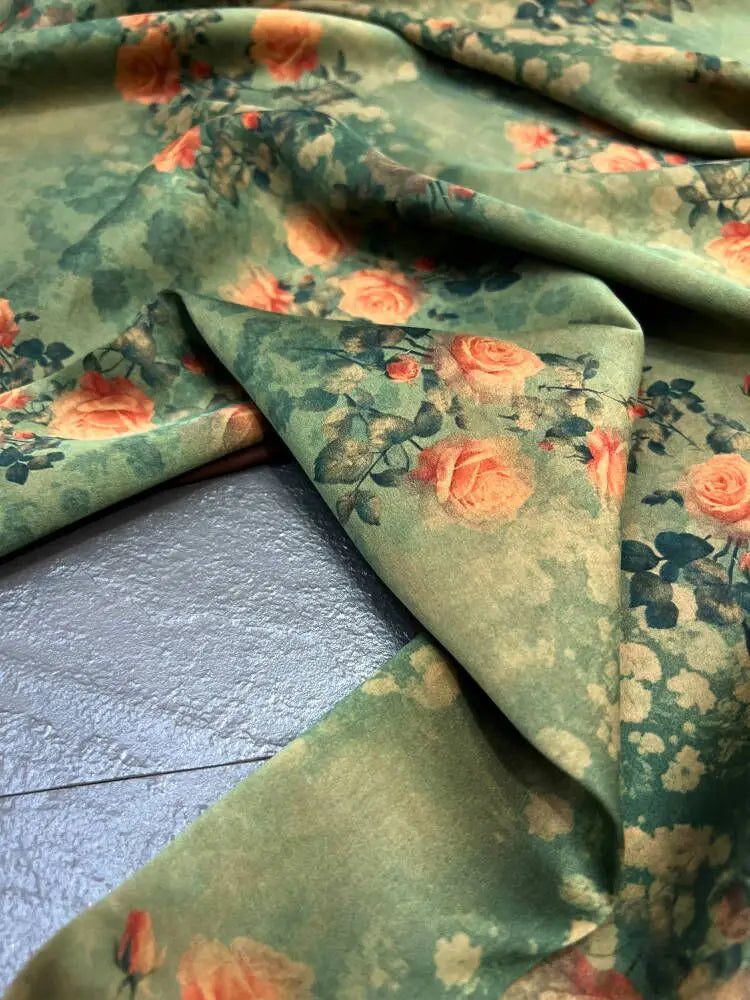 47'' Wide 25MM Thick Gambiered Gauze Silk Fabric with Orange Floral Printed Green Design for Soft Cheongsam Horse Face Skrit Dress Summer DIY Sewing MaterialE1589