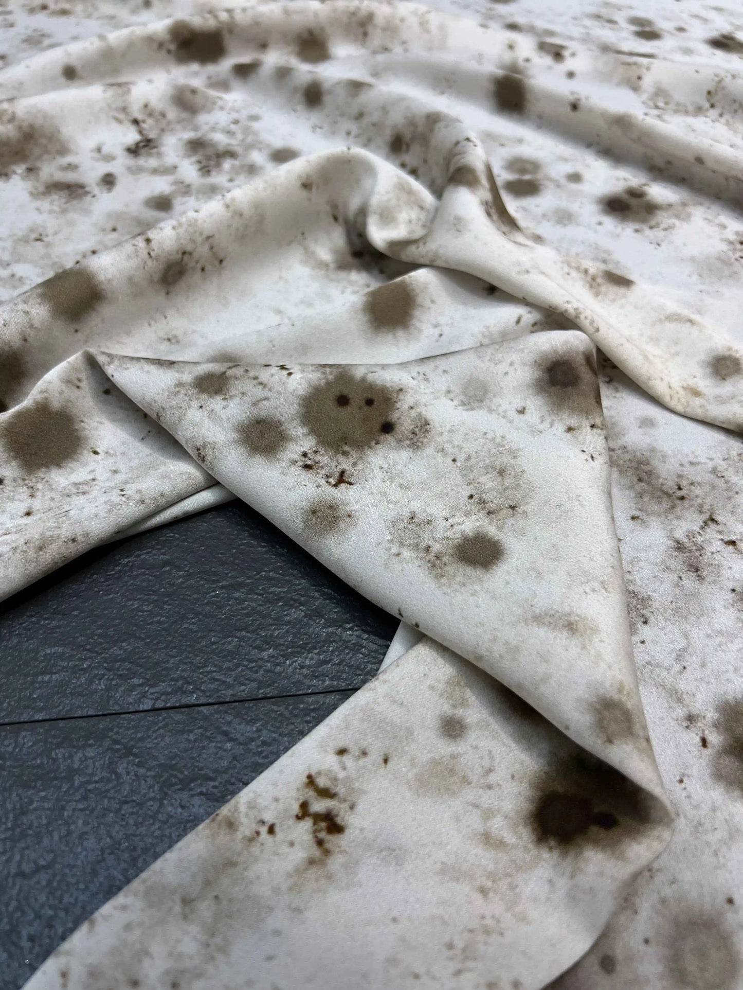 55'' Wide 19MM Thickness-Brown Print Stretch Silk Fabric by Yard for Summer Pants Dress Jacket Perfect Sense of Draping Soft Fabric DIY Sewing Silk Fabric Material D1622