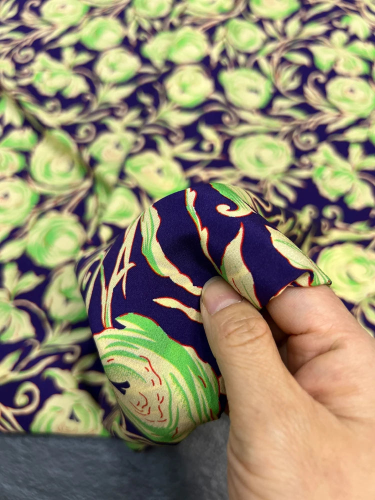 140CM Wide 18MM Silk Crepe de Chine Fabric Stretch-Green Floral on Blue Printed Design for Thin Pants Dress Soft Fabric DIY Sewing Material D1602