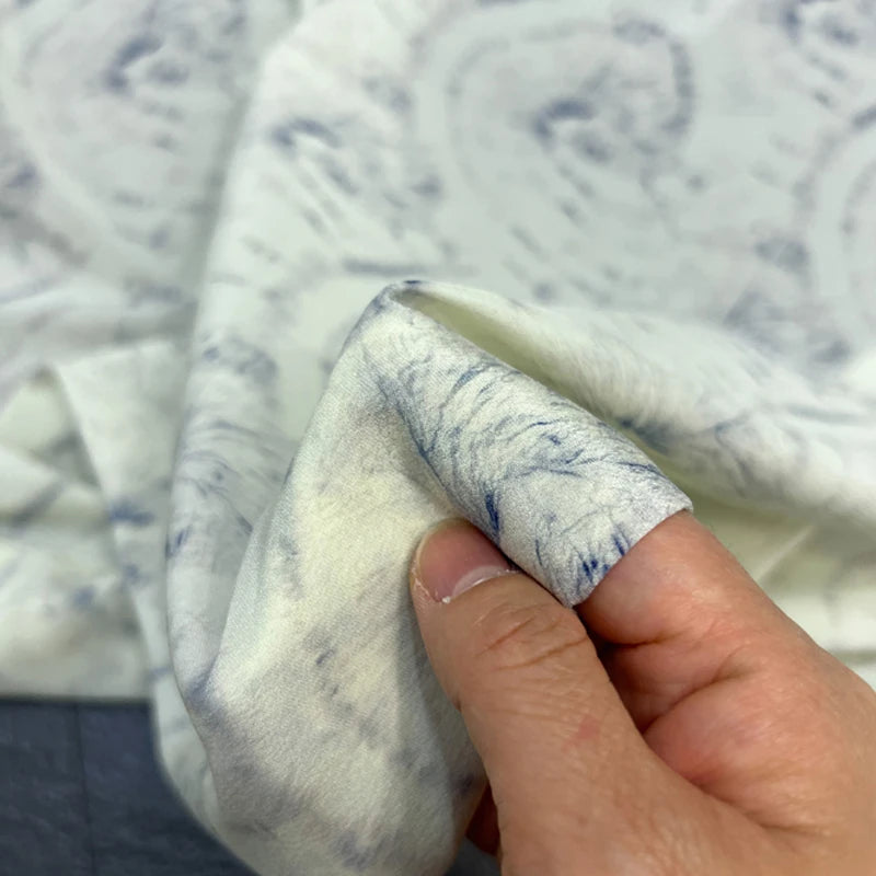 140CM Wide 18MM Silk Crepe de Chine Fabric Stretch-Printed Design for Thin Summer Pants Dress Soft Comfortable Fabric DIY Sewing Material D1617