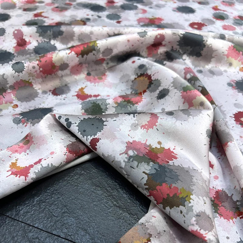 2Patterns Available Soft and Smooth Silk Satin Fabric 140CM Wide 19MM Silk Fabric for Summer Clothing Dress With Prints R351