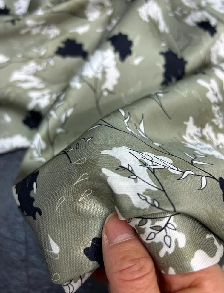 Soft 55'' Wide 20MM Thickness Black White Floral Print Dark Green Twill Silk Fabric By Yard for Sewing DIY Summer Spring Plants Blouse Dress Cheongsam D1273