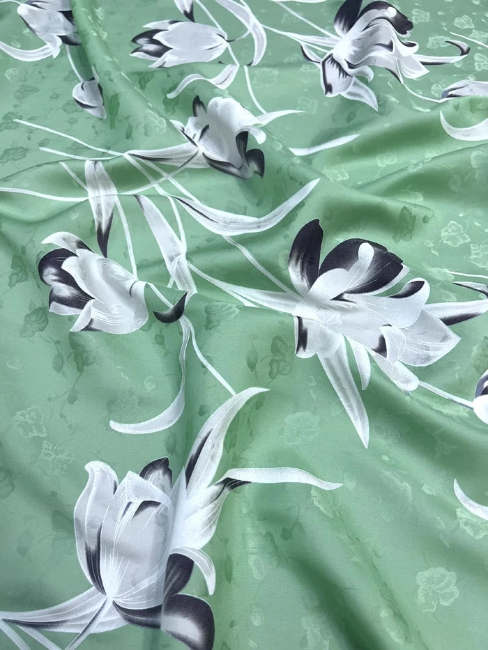 Daffodils Green Jacquard Silk Fabric - Wide 140CM - Thick 16.5MM - Ideal for Dress & Cheongsam & Shirt-DIY Sewing Material D1263