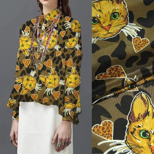 43.3'' Wide 12MM Lovely Cats & Hearts Printed Thin Silk Crepe de Chine Fabric for DIY Sewing Summer Dress Pants Pajamas R1847