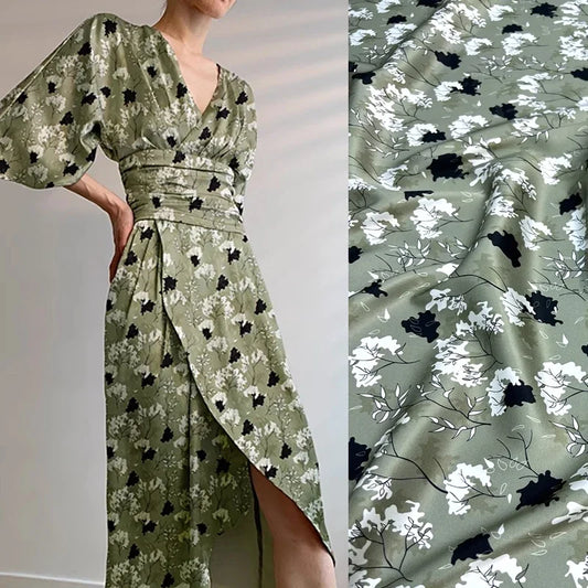 Soft 55'' Wide 20MM Thickness Black White Floral Print Dark Green Twill Silk Fabric By Yard for Sewing DIY Summer Spring Plants Blouse Dress Cheongsam D1273